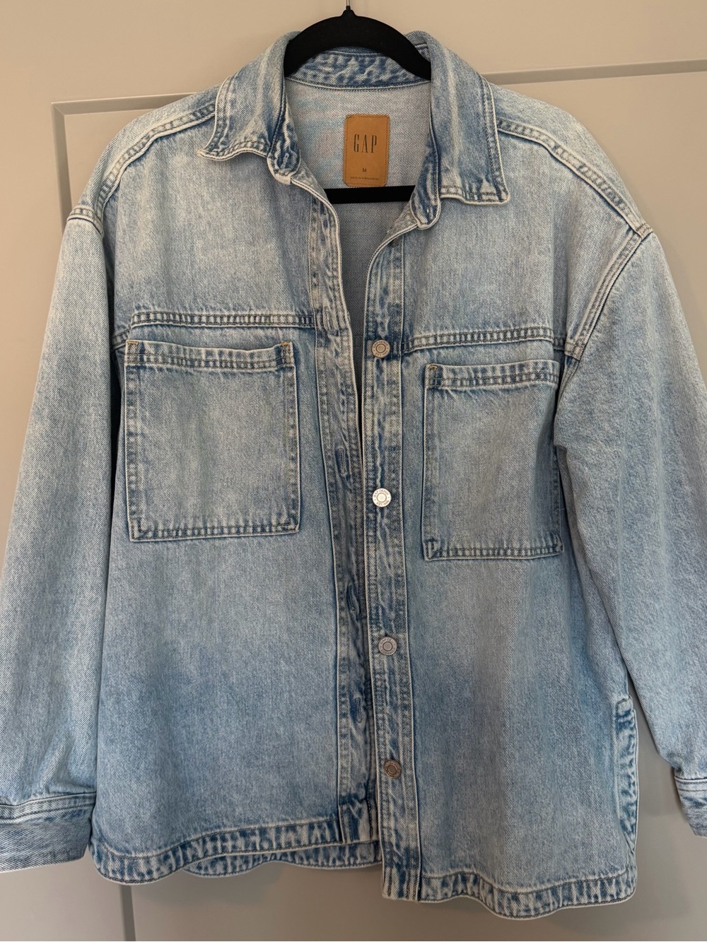 GAP Women's Faded Light Blue Denim Jacket